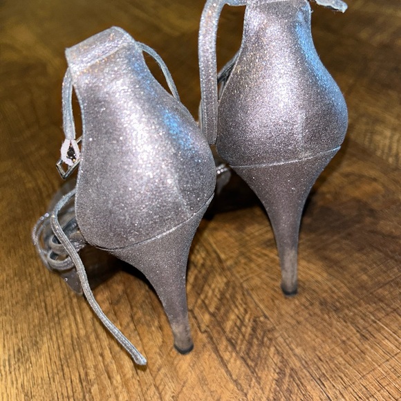 Stuart Weitzman Heels - Picture 4 of 7